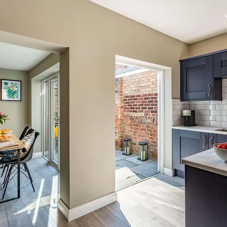 2 Bed In 87306 3*